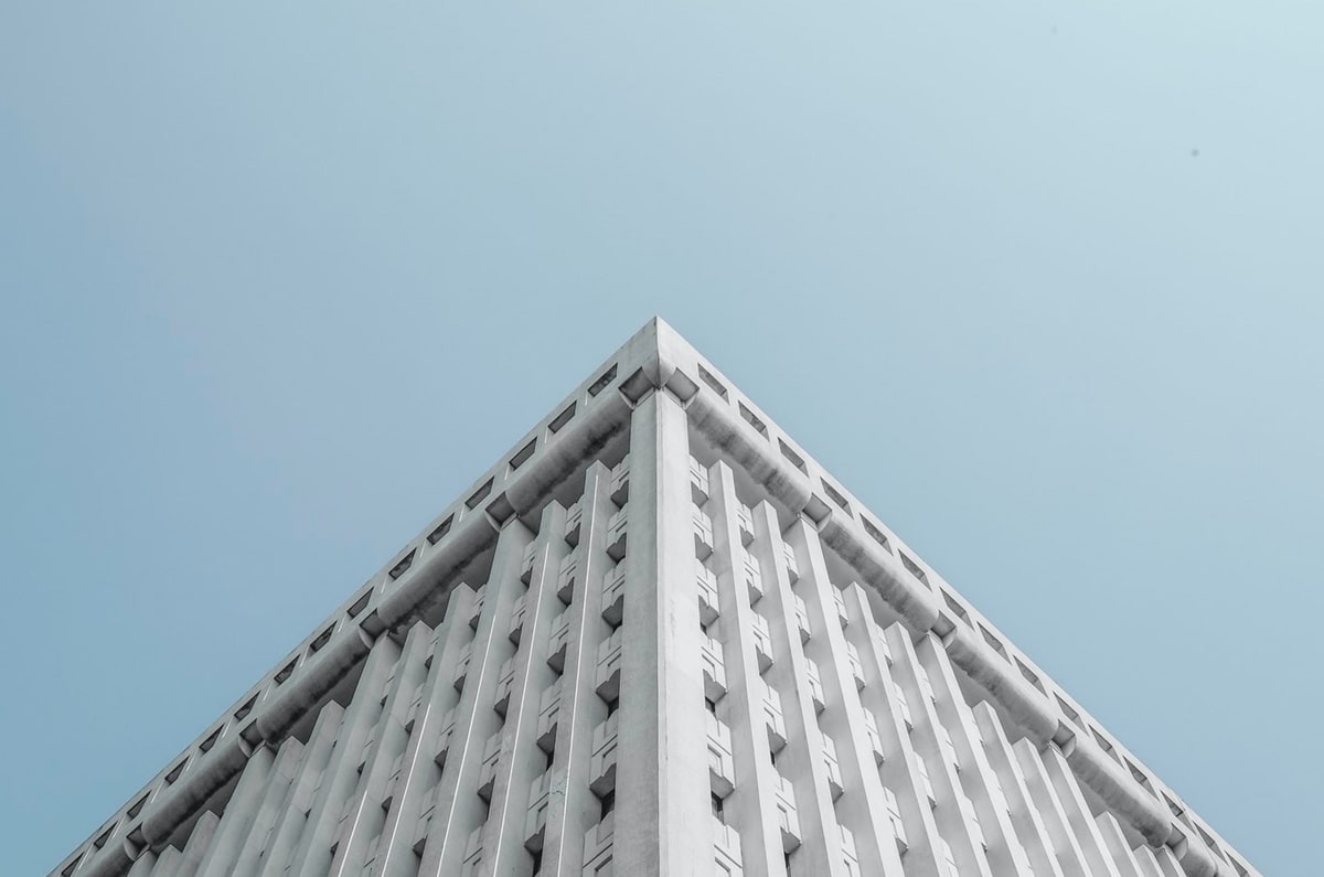 奥纳纳抵达土耳其，受到当地球迷的热情欢迎