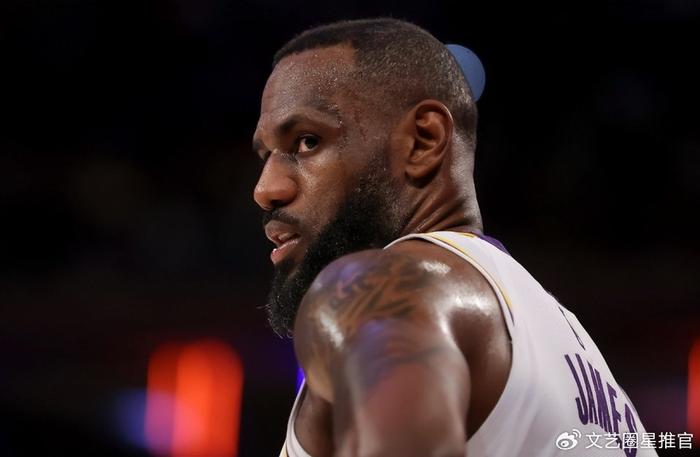 体育知识挑战-奥尼尔转发湖人队史10大巨星，詹姆斯仅第十，榜首无悬念