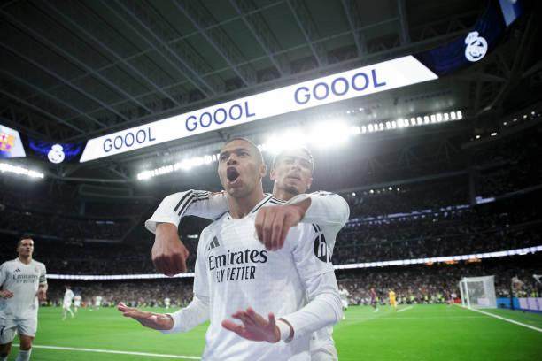 1729991783703008950.jpg 2180511338-612x612.jpg